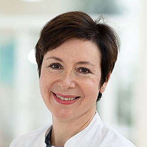 Dr. Elena Bensmann